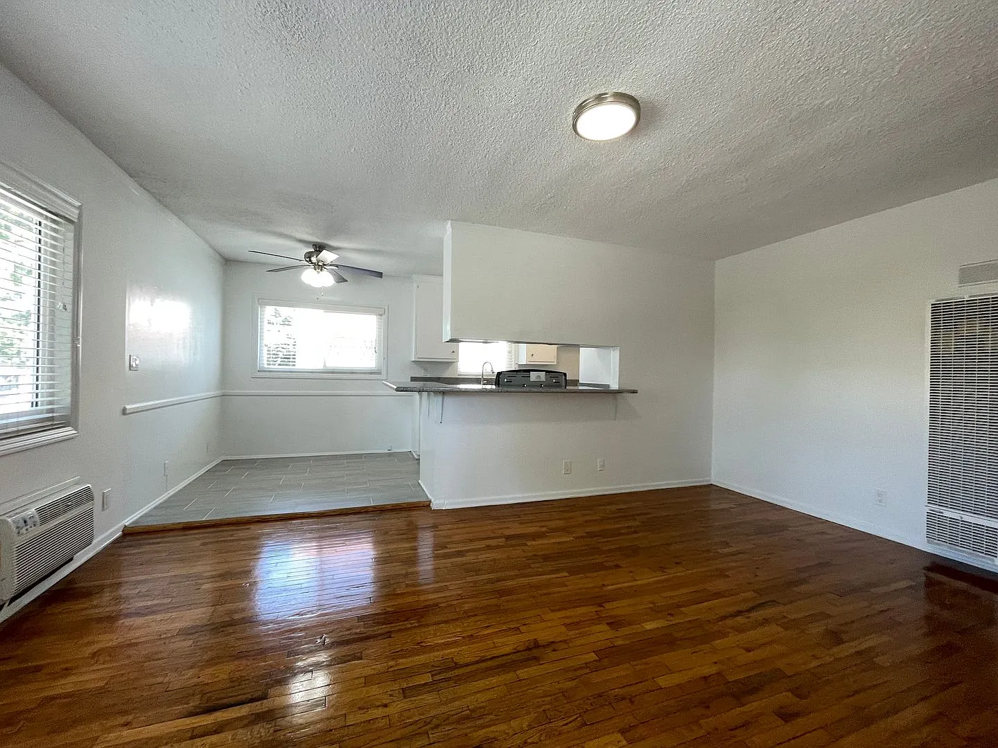 11330 Ohio Ave — Photo 3