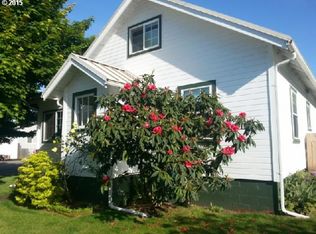 1210 Juniper Ave, Reedsport, OR 97467