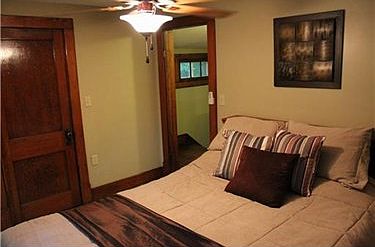 4th image of 111 Muddycreek Dr
