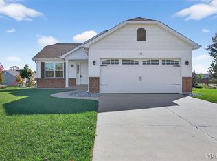 6 Raleigh Hill Ct, Wentzville, MO 63385