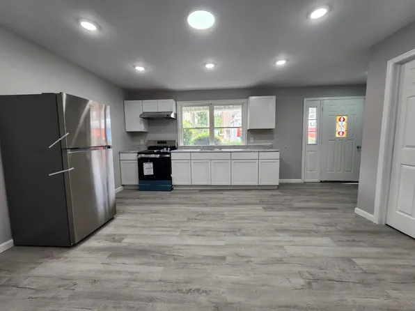 128-130 Henderson St #1, Old Forge, PA 18518