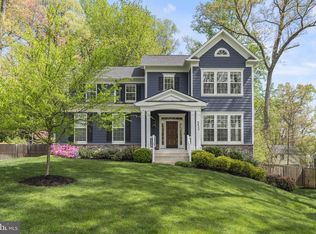 8620 Janet Ln, Vienna, VA 22180