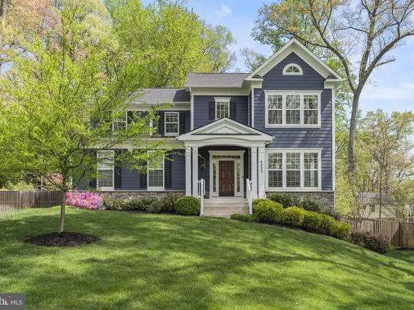 8620 Janet Ln, Vienna, VA 22180