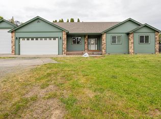 1634 NW F St, Grants Pass, OR 97526