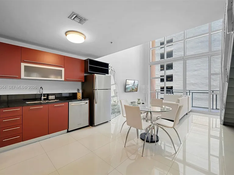 244 Biscayne Blvd #451 — Photo 3