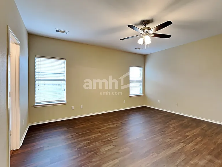1613 W Hercules Ln — Photo 11