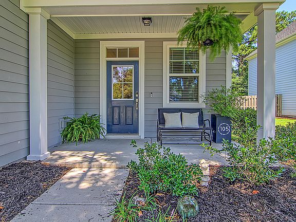 3rd image of 105 Long Needle Ln