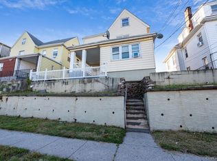 61 Waring Pl, Yonkers, NY 10703