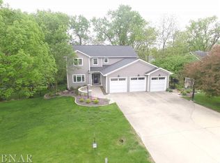 19287 Inverness Ct, Bloomington, IL 61705