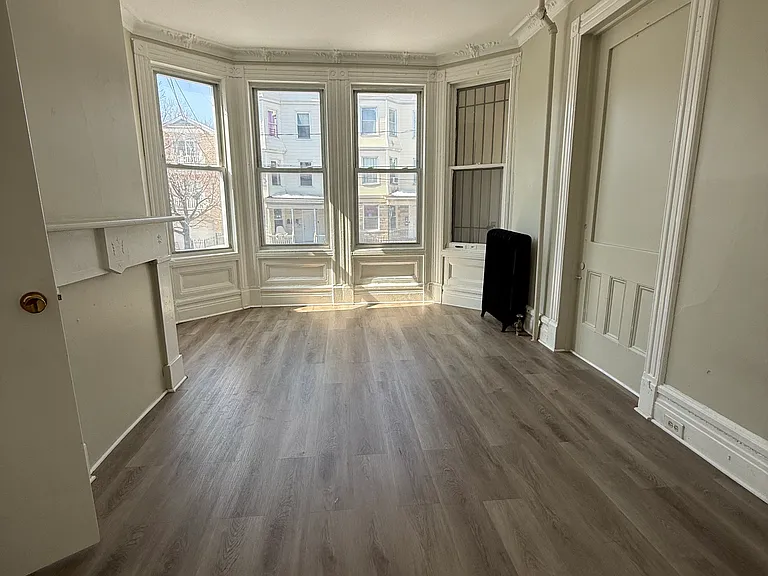 118 Ridgewood Ave #1A — Photo 3