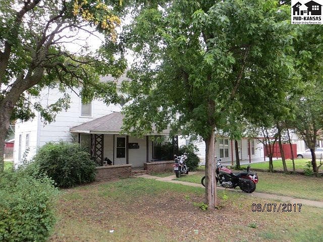 2nd image of 320 N Pine St