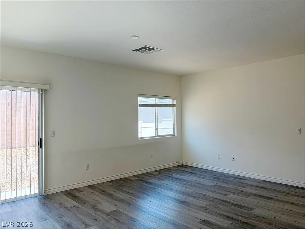 3 bed, 2.5 bath, 1553 sqft, $1,695 — Photo 4