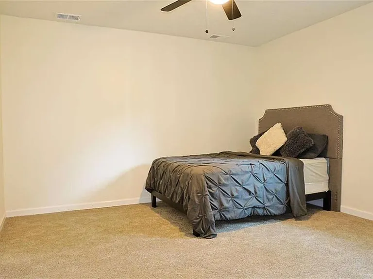 4411 Flakes Mill Rd — Photo 9