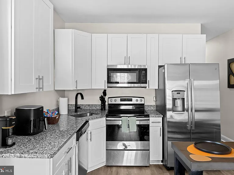 59 Rhode Island Ave NW #4 — Photo 9
