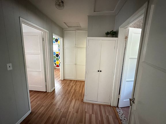 4th image of 7057 Lasaine Ave