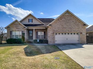 22872 Pin Oak Dr, Athens, AL 35613