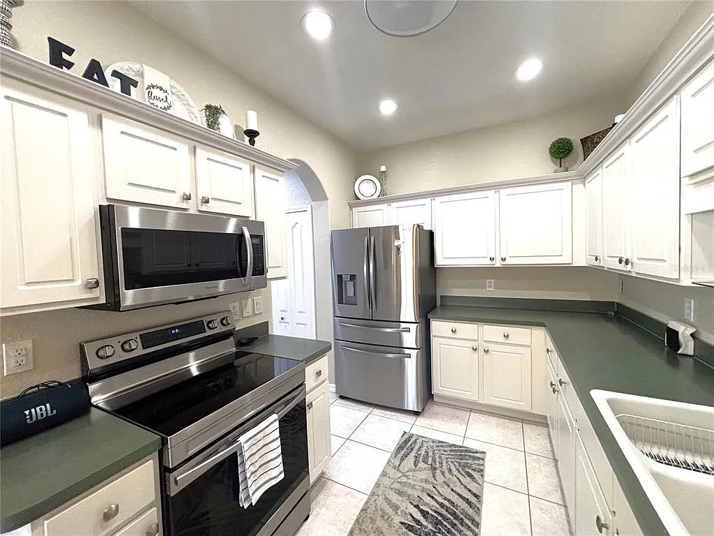 2 bed, 2.0 bath, 1377 sqft, $3,500 — Photo 4