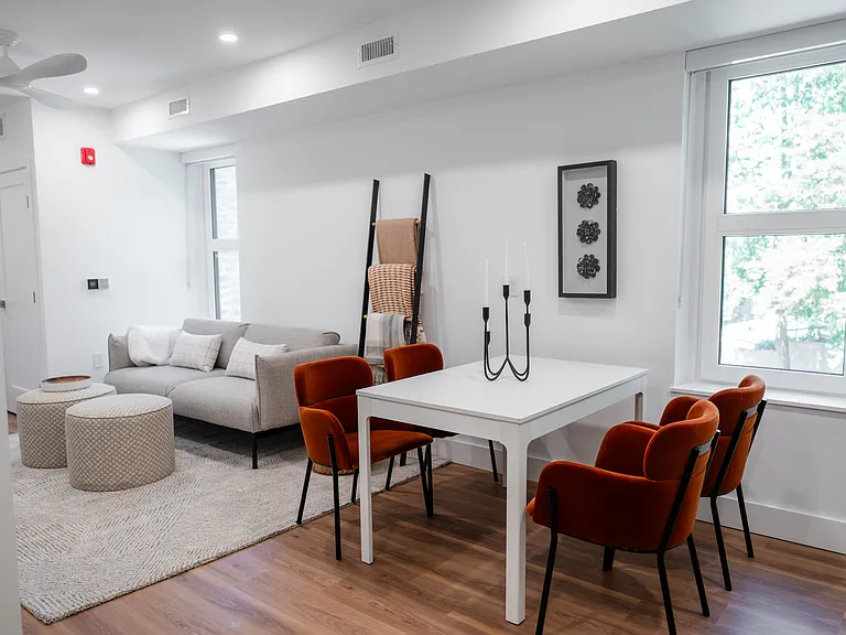The Roe at Manayunk Apartments and Townhomes — Photo 140