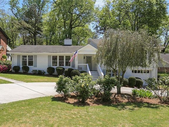 2nd image of 2517 Sharondale Dr NE