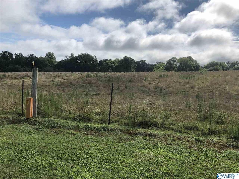 2nd image of 1032 County Road 170