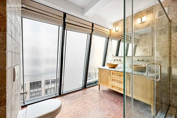 Rented by Sotheby's International Realty | media 14