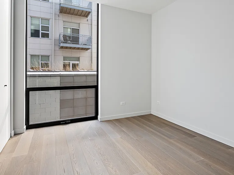 15 N Elizabeth St #201 — Photo 11