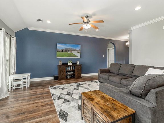 3rd image of 28290 Lake Bruin Dr