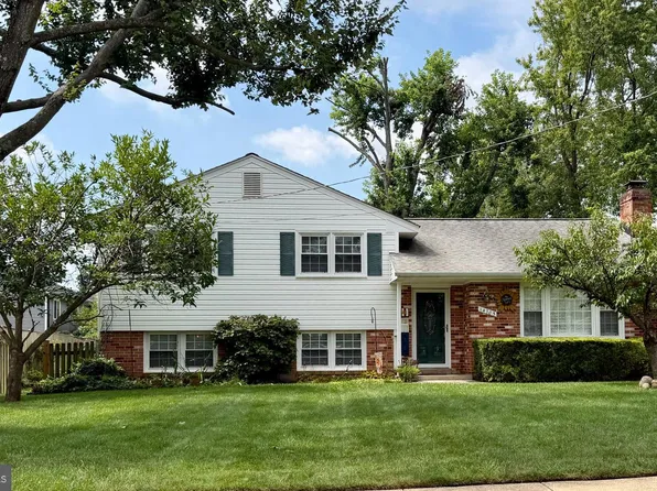 14705 Algretus Dr, Centreville, VA 20120