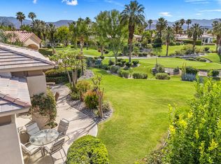 867 Arrowhead Dr, Palm Desert, CA 92211