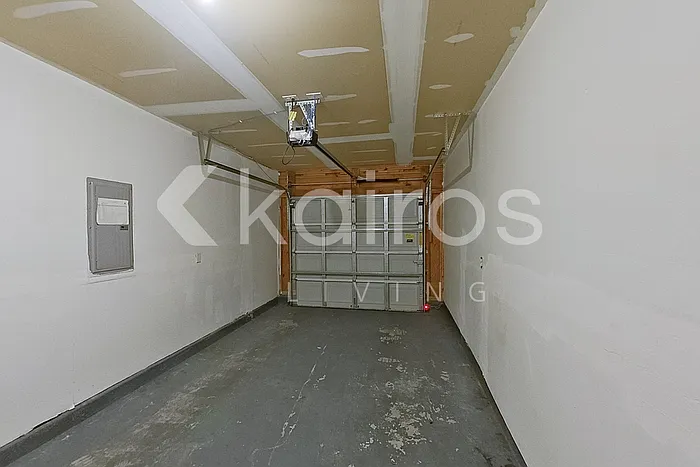 1010 E Macree Ter — Photo 15