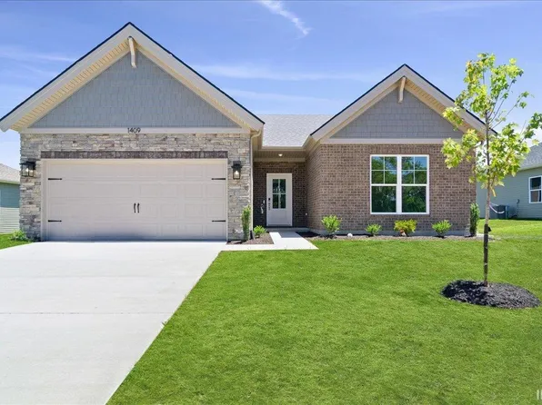 1409 N Hunters Crossing Cir, Huntingburg, IN 47542