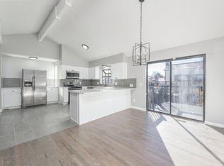 501 S Laredo Cir, Aurora, CO 80017