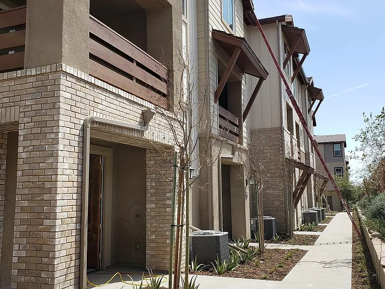 7470 Starry Night Pl — Photo 4