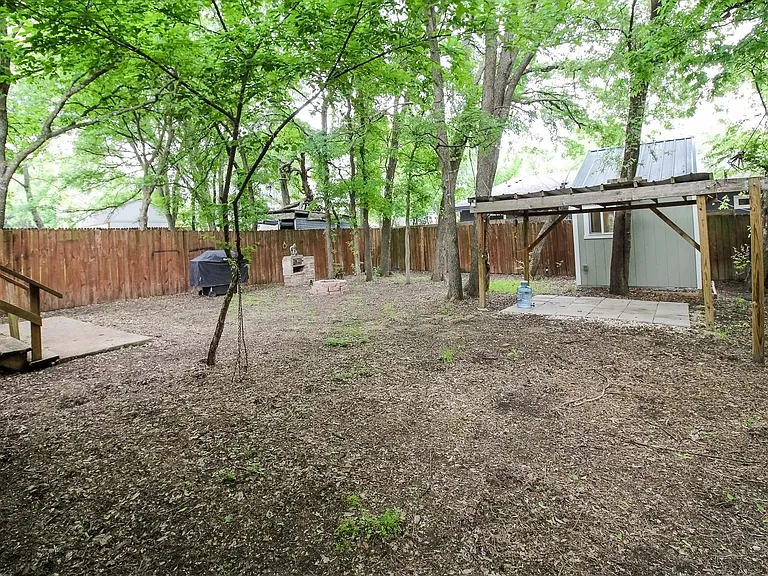 5411 Hudson St — Photo 21