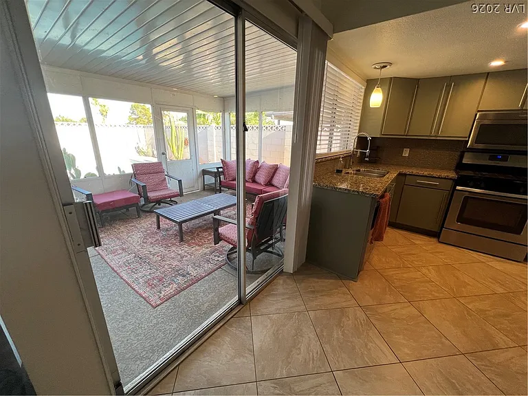 3956 Clear View Dr — Photo 48