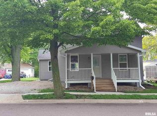 112 N High St, Washington, IL 61571