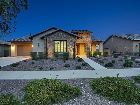 2nd image of 3743 N Acacia Way