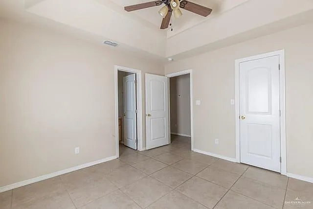 2420 Moonlight Ln — Photo 3