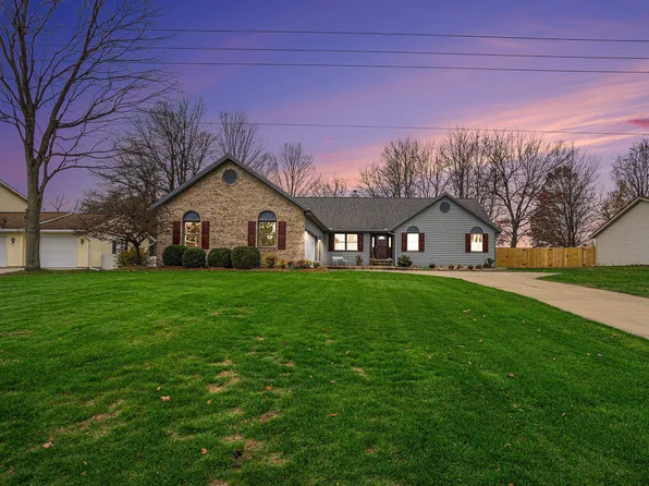 1759 Sandy Cove Dr, Kalamazoo, MI 49048