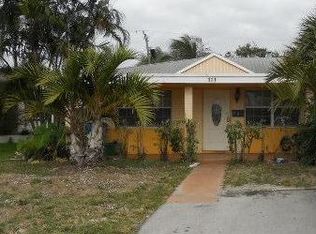 121 NW 48th Ct, Oakland Park, FL 33309