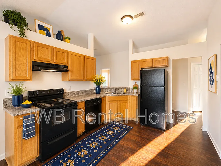 5861 Liska Dr — Photo 3
