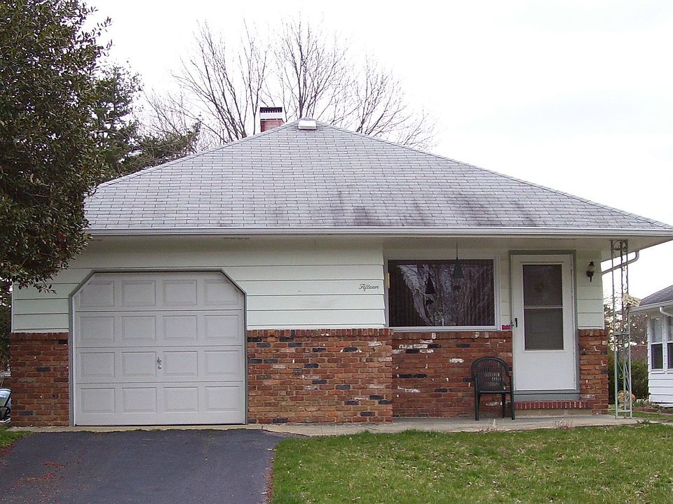 Holiday City Silverton 15 Mt. Katadin Dr. front
