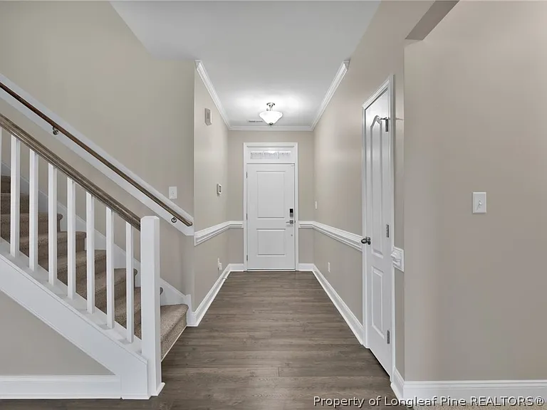 3221 Hunting Lodge Rd — Photo 4