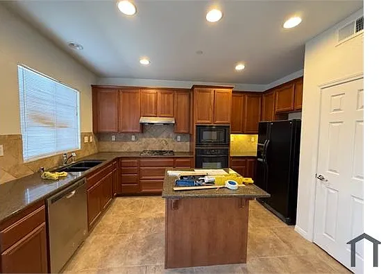 4557 Brandi Ln — Photo 9