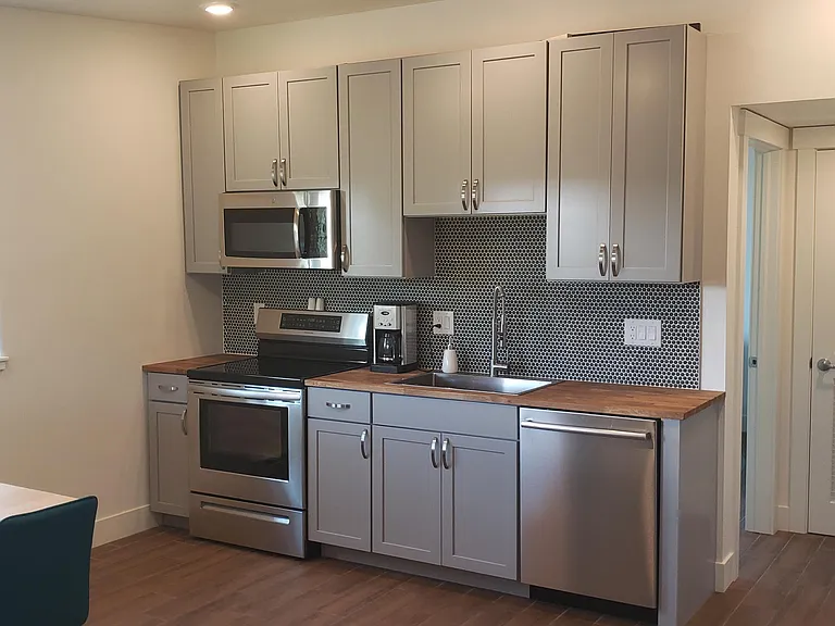 207 Wild Hogg Dr — Photo 3