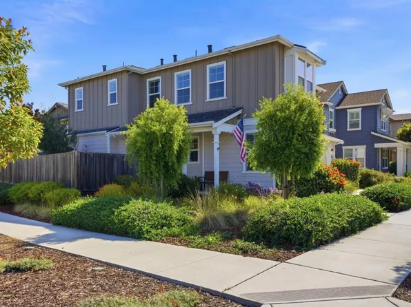 271 10th St, Marina, CA 93933