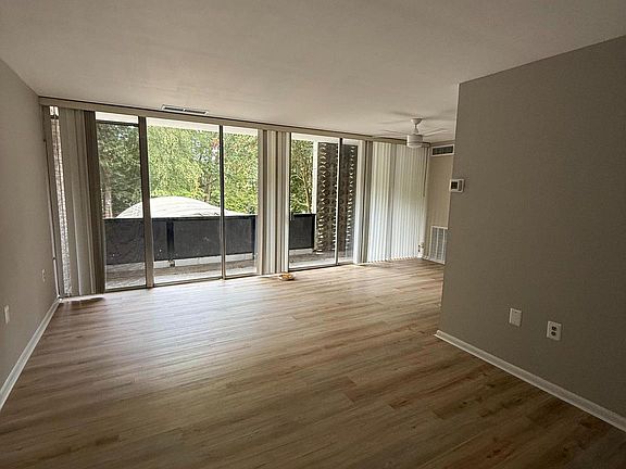 2nd image of 4360 Ivymount Ct APT 28