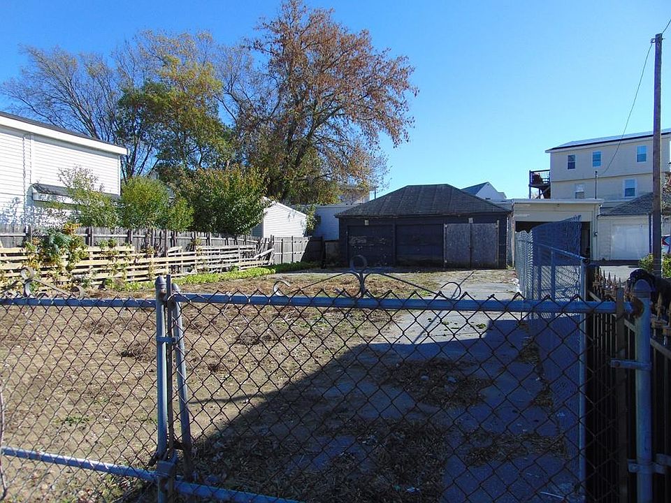 2nd image of 16-18 Fitz St