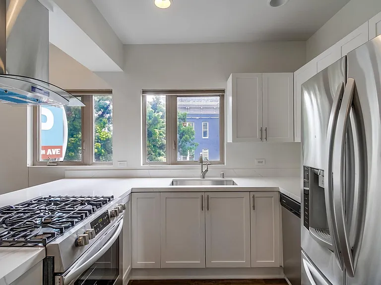 450 J St #3131 — Photo 18