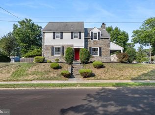 100 Shelburne Rd, Springfield, PA 19064